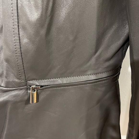 NEIMAN MARCUS PRE-LOVED AUTHENTIC GREY SUPPLE GENUINE LEATHER JACKET - Picture 13 of 17